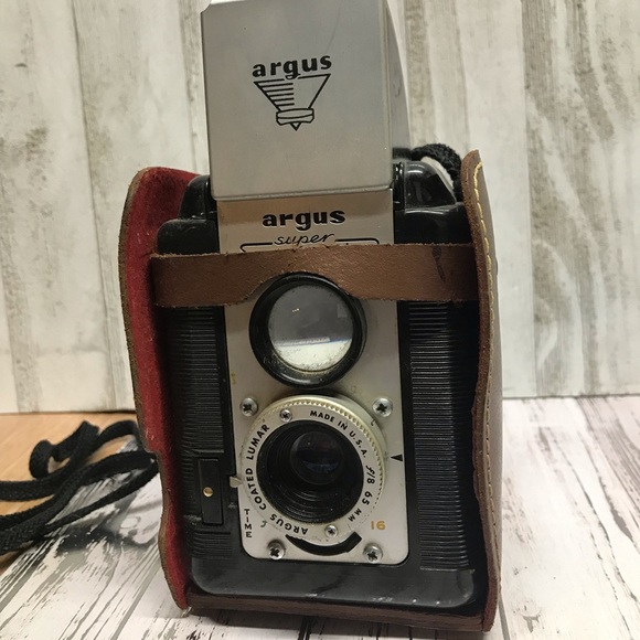 Vintage Argus Super Seventy-Five Camera w/ Leather Case - Picture 3 of 8